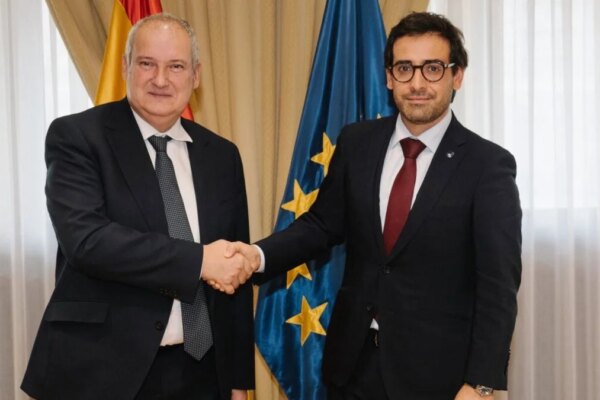 Hereu se Reúne con Comisario Europeo para Abordar Retos del Sector del Acero y la Automoción
