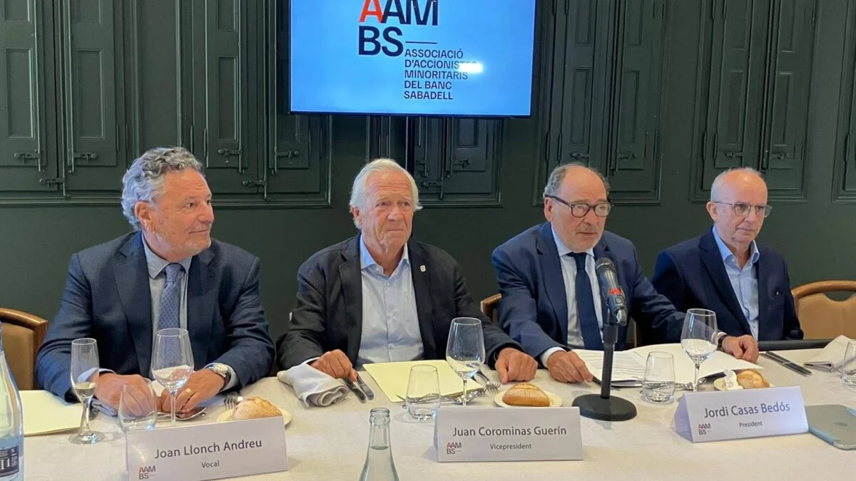 Accionistas Minoritarios de Sabadell Revelan Posibles Pactos Secretos entre David Martínez y BBVA
