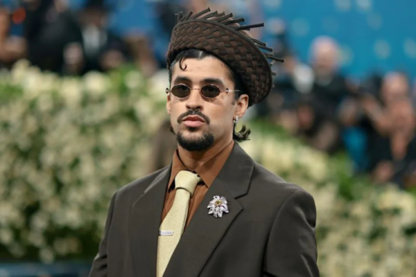 Bad Bunny y la NFL: Una Alianza Estratégica para Conquistar el Mercado Latinoamericano