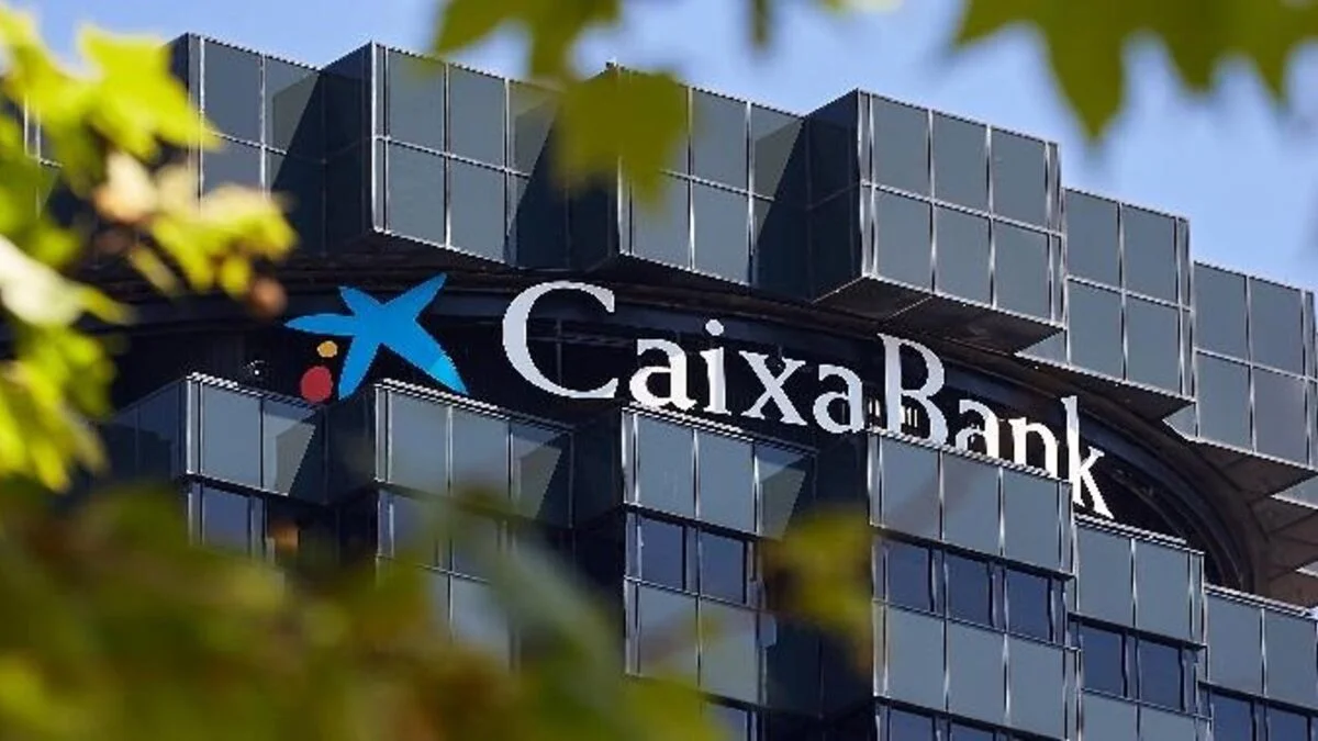 CaixaBank Research Proyecta un Fuerte Crecimiento del 2,9% para la Economía Española en 2025