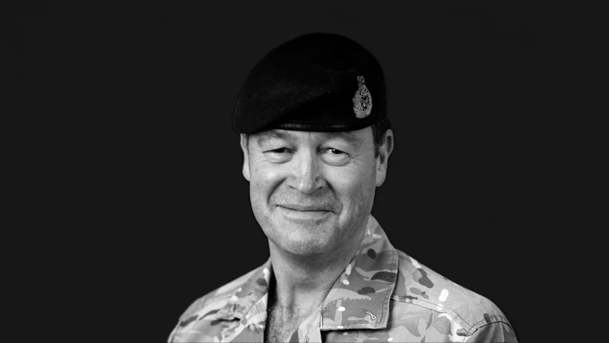 Transformación en Santander: Sir Patrick Sanders Asume el Rol de Asesor Sénior en Defensa