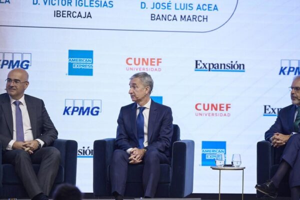 Bancos como Kutxabank e Ibercaja Abogan por Enfoque Centrado en el Cliente en el Mercado de Hipotecas