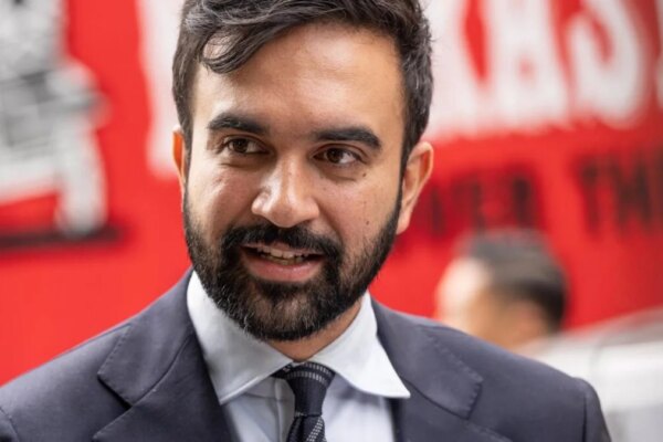 Candidato Demócrata de Nueva York Lanza Herramienta para Calcular Ahorros de Sus Propuestas Económicas