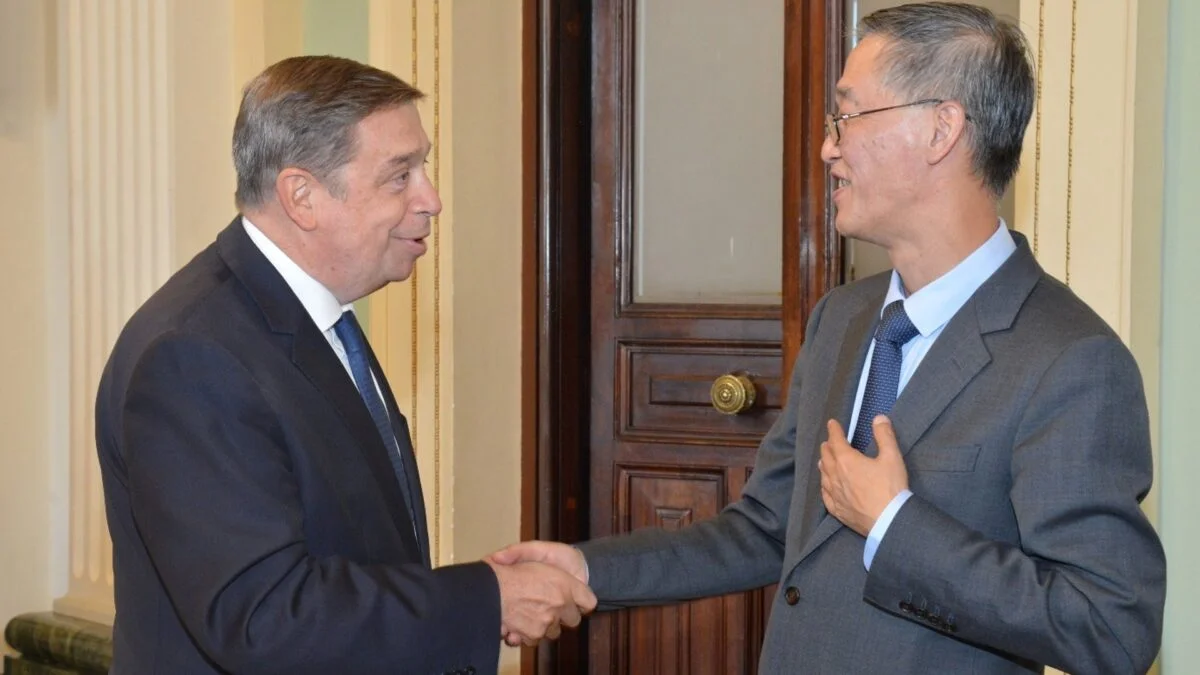 Planas Resalta el Fuerte Vínculo Comercial entre España y China en el Sector Agroalimentario