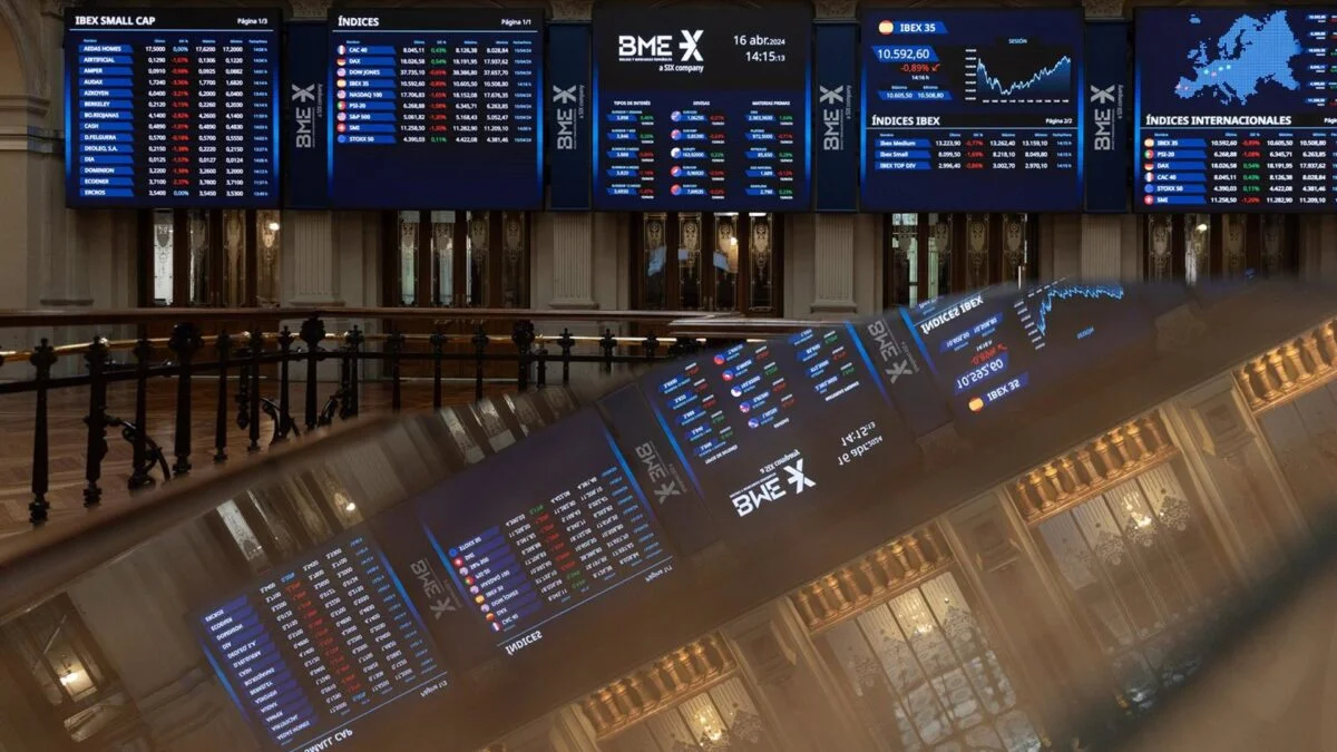 Ibex 35 se mantiene firme en 15.550 puntos a pesar de una caída del 0,18% al inicio de la semana