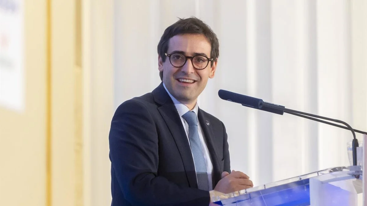 Bruselas Propone Tarifar Acero Extranjero al 50% para Proteger la Industria Europea de la Competencia China