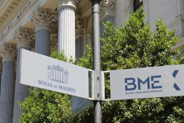 Ibex 35 Arranca en Alza (+0,3%) Impulsado por Máximos Históricos en el Precio del Oro
