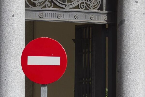 CNMC Abre Consulta Pública sobre Cambios Temporales en Procedimientos del Sistema Eléctrico