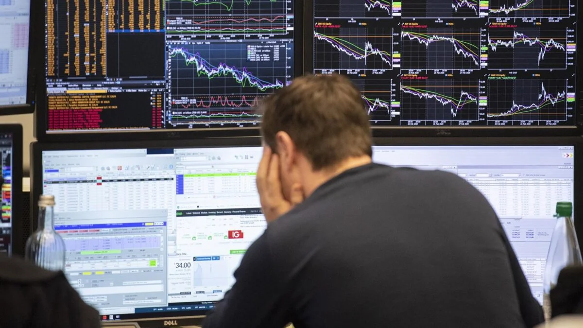 LFDE se Desvincula de Alphabet y Apuesta por Eli Lilly, AstraZeneca y Clean Harbors