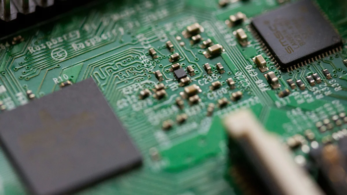 Málaga se Convierte en el Nuevo Epicentro de Innovación en Microchips con Inversión de 615 Millones de Euros por Parte de Imec