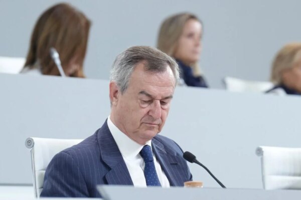 González-Bueno de Sabadell anticipa que la OPA de BBVA será aceptada por un 30% de los accionistas