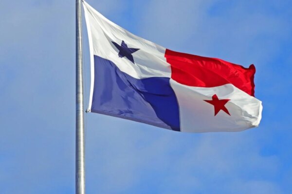 Panamá Abre sus Puertas: Oportunidades de Negocio para 170 Empresarios Españoles