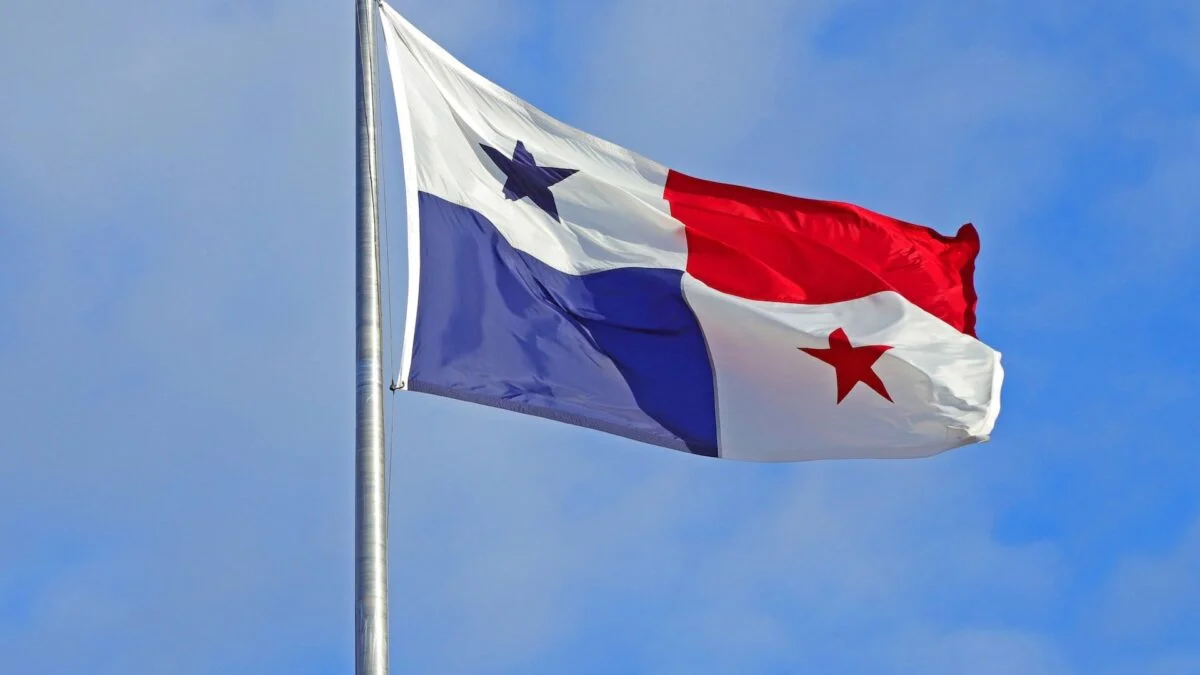 Panamá Abre sus Puertas: Oportunidades de Negocio para 170 Empresarios Españoles