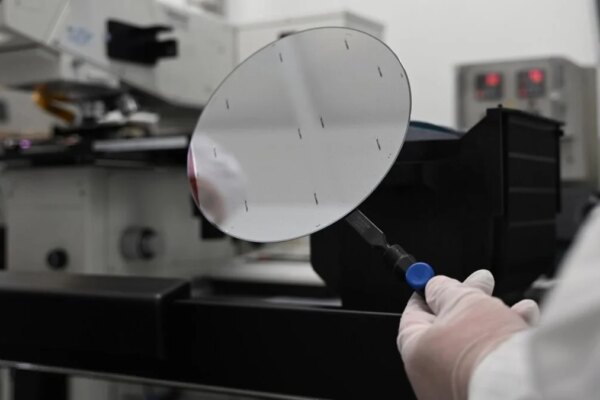 Holanda Asume Control de Nexperia: Impacto en la Industria Global de Semiconductores