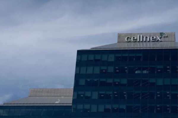 Cellnex Anuncia Reducción de Capital tras Éxito en Recompra de Acciones por 800 Millones