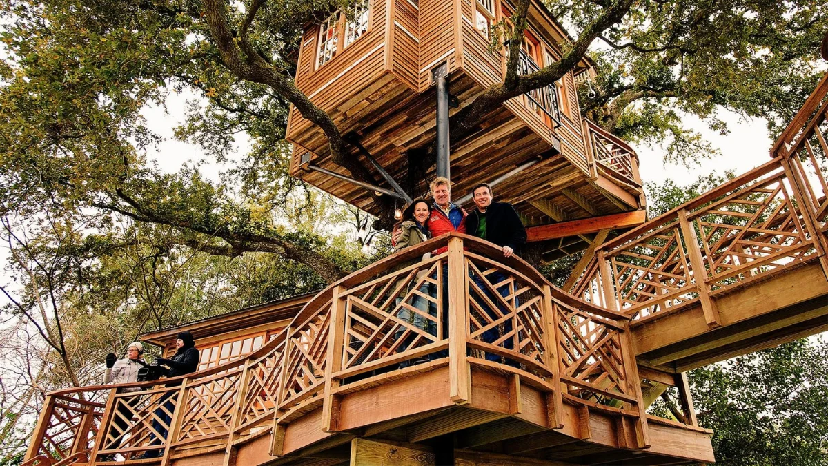 Explora la Exclusiva Casa del Árbol de 400,000 Dólares de un Multimillonario