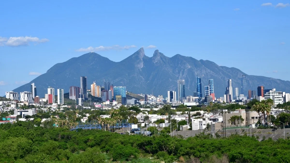 Iberia Anuncia Nuevas Rutas: Vuelos a Monterrey Comenzarán en Junio de 2024