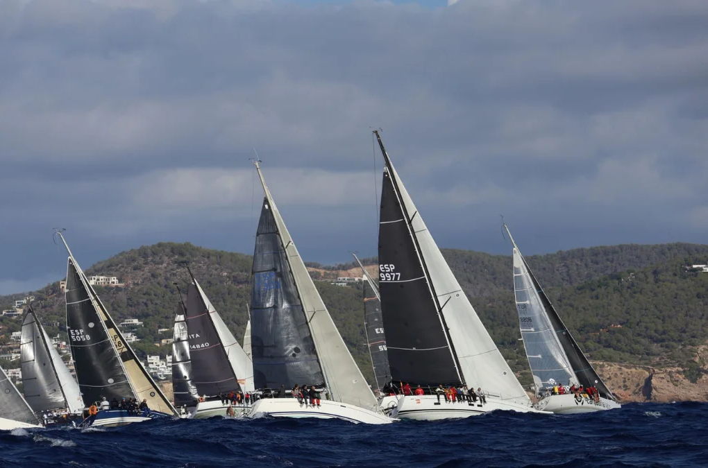 Club Náutico de Ibiza Brilla en las Jornadas Náuticas Pitiusas: Un Éxito que Refuerza su Liderazgo