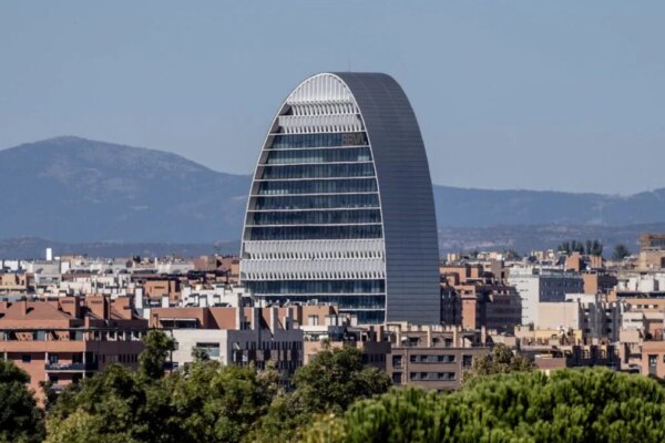 BBVA no logra su OPA sobre Sabadell: Solo 25,33% de aceptación de acciones