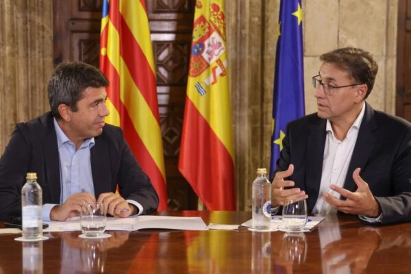 Mazón Refuerza el Optimismo: Ford España Sostiene Compromiso con Almussafes Tras Reunión Clave