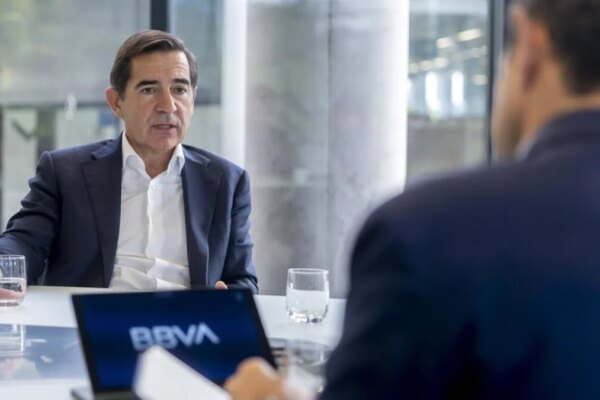 El rechazo de la OPA de BBVA sobre Sabadell: Una victoria clave para los consumidores, según Asufin