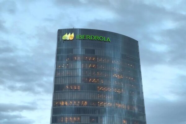 Iberdrola Impulsa un Crecimiento del 6% en Electricidad Distribuida Mundial gracias a UK y España