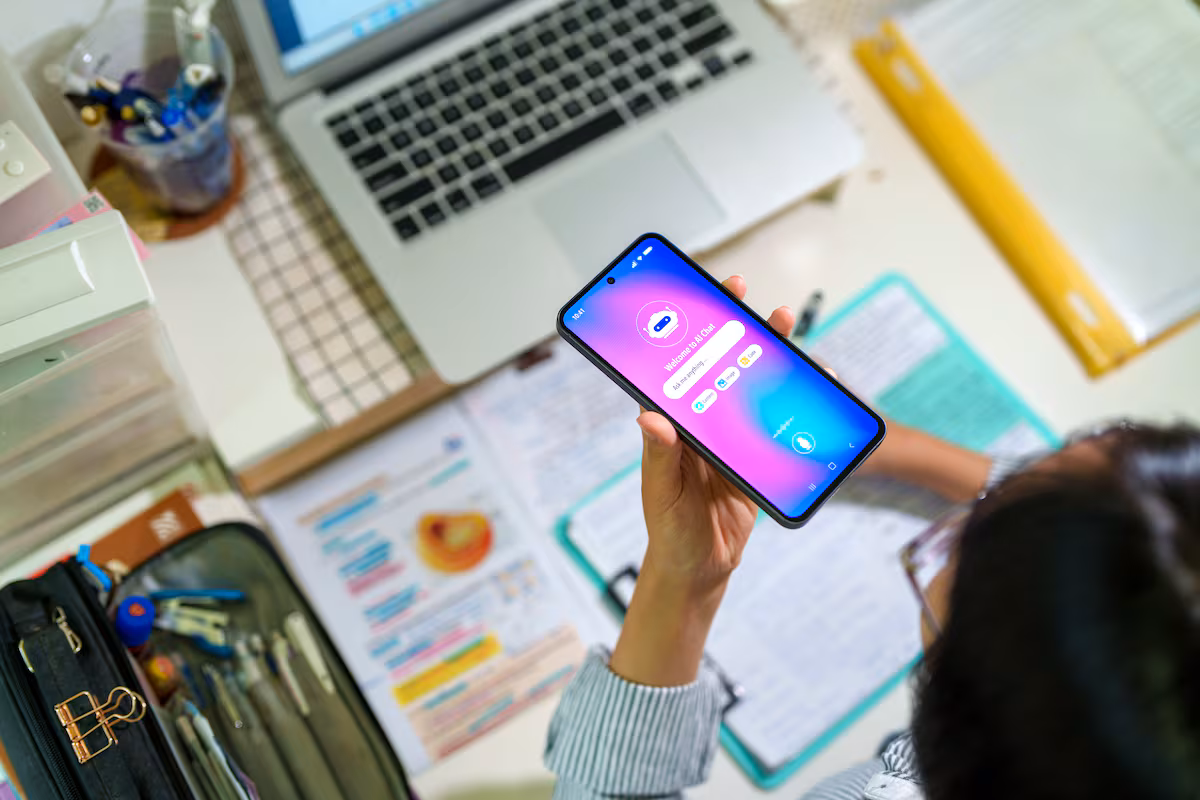 Las 5 Herramientas Esenciales para Estudiantes: De Podcasts de Apuntes a Simulacros de Examen