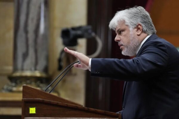 Batet (Junts) Destaca que la Repatriación de la Sede del Sabadell a Catalunya 'asegura el Éxito de la OPA'