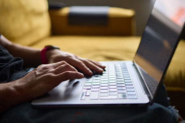Empoderamiento Digital: La Clave para Mejorar las Oportunidades Laborales en España
