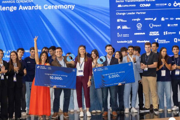 Más de 1.300 Asistentes Celebran el Evento The Gap in Between 2025