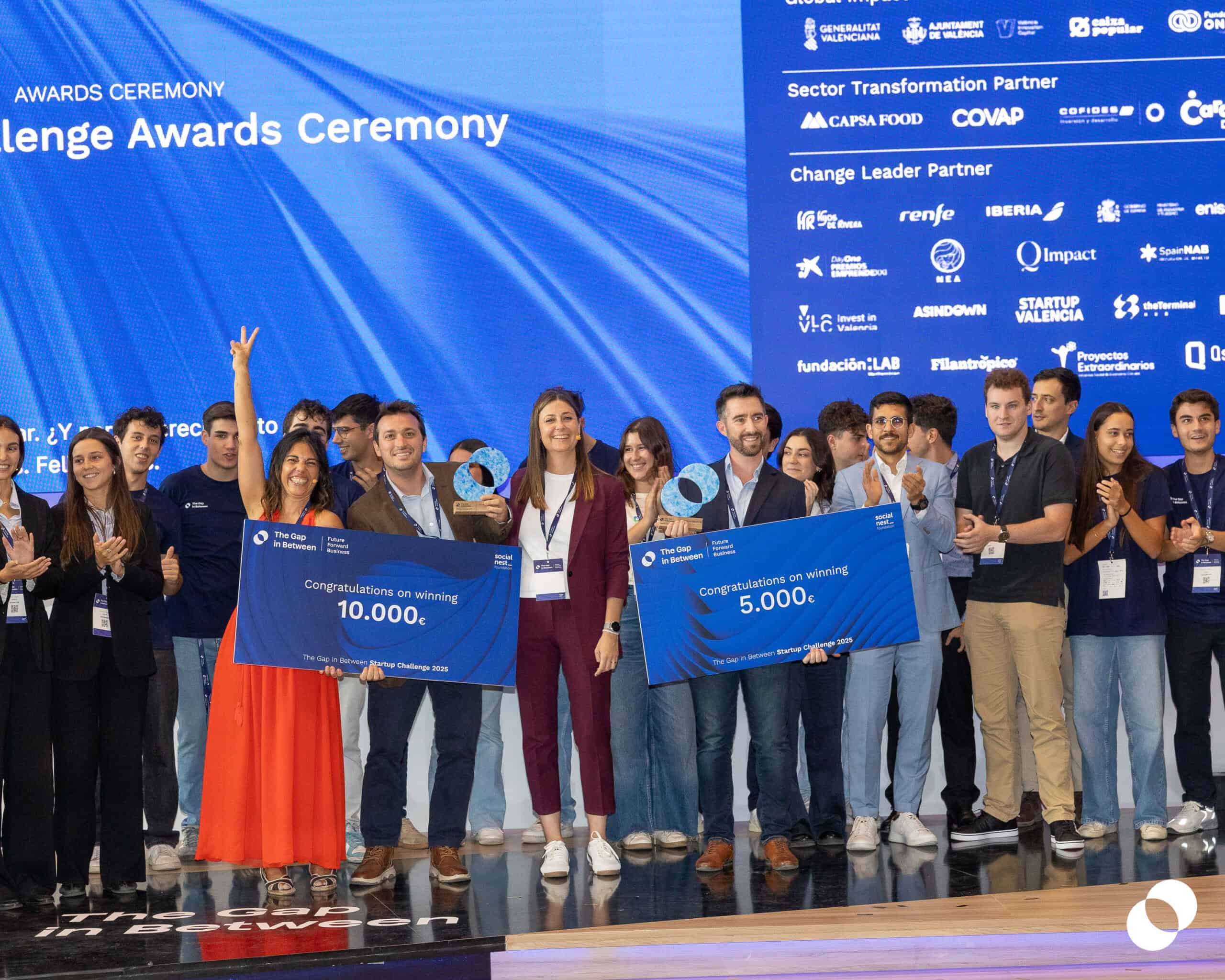 Más de 1.300 Asistentes Celebran el Evento The Gap in Between 2025