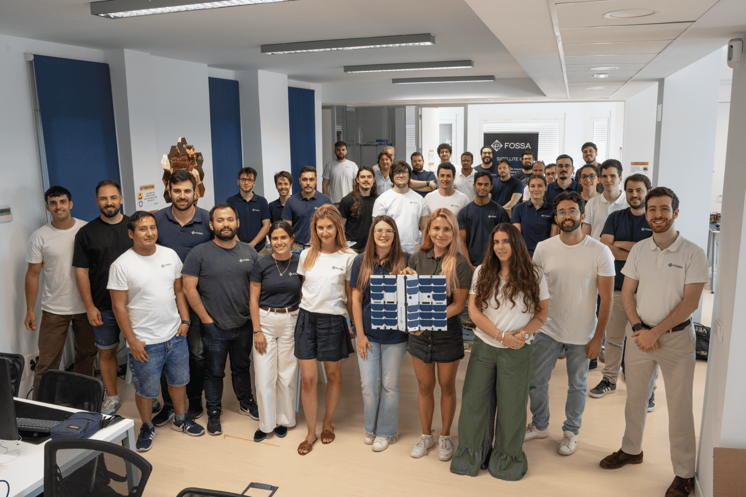 FOSSA Systems Impulsa la Conectividad IoT Satelital en Alianza con Open Cosmos