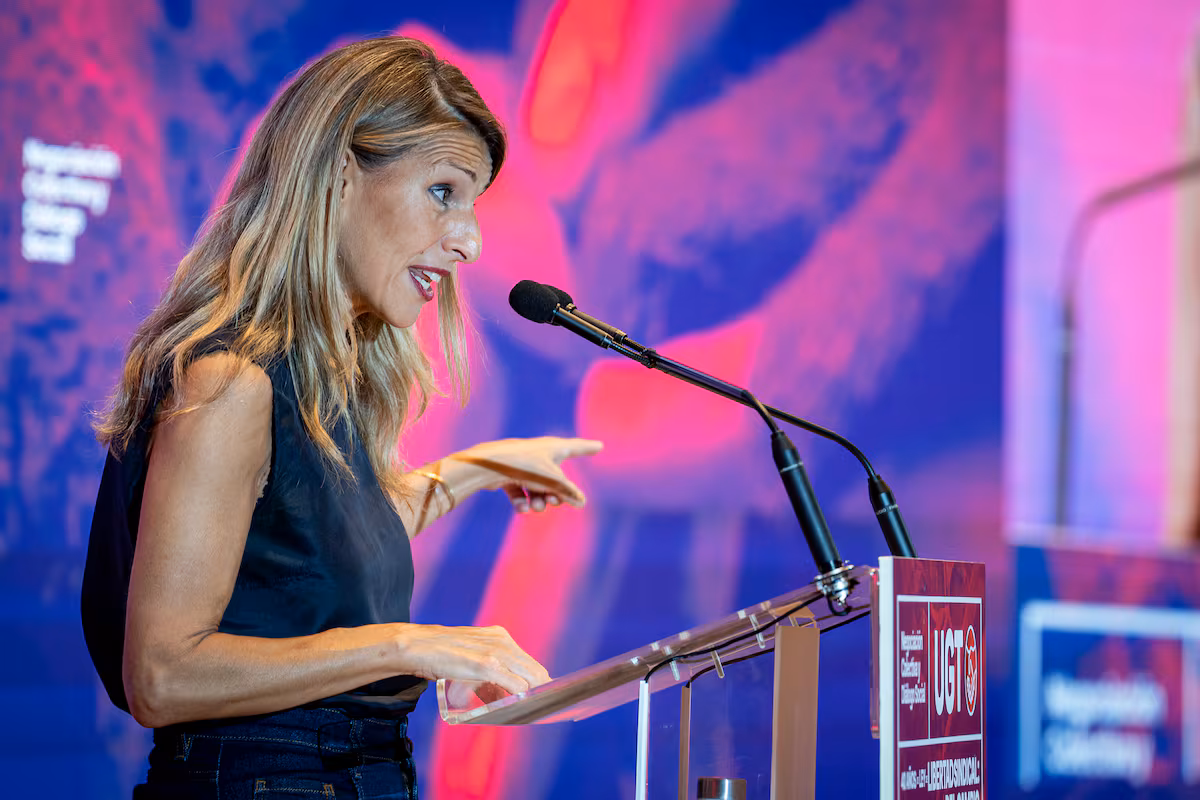 Díaz Aboga por Compensar a Trabajadores Despedidos en Espera de Sentencia Judicial