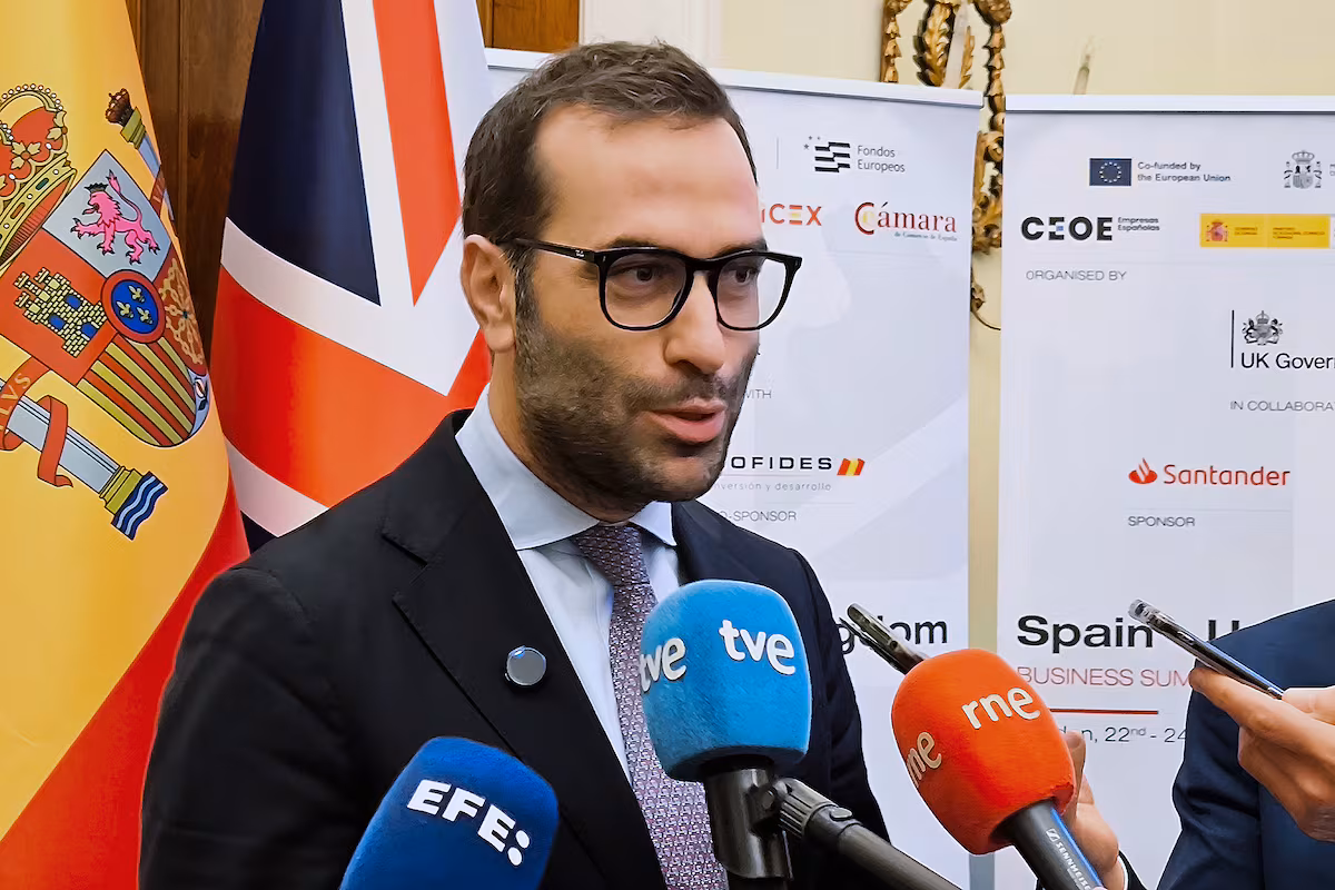 Carlos Cuerpo promueve la agilidad en la movilidad laboral entre Reino Unido y España en Londres