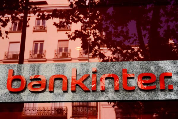 Bankinter registra un incremento del 11% en sus ganancias, alcanzando 812 millones hasta septiembre