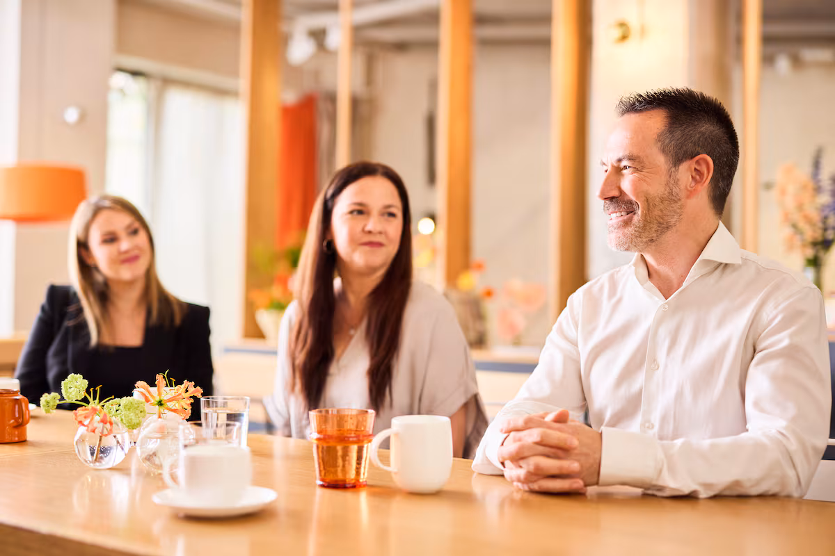 Guía Práctica para Invertir en Cada Etapa de la Vida: Desmitificando la Inversión