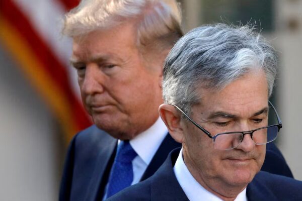 Trump desafía a la Fed: Un aviso de transformación en la política monetaria global, según A&G