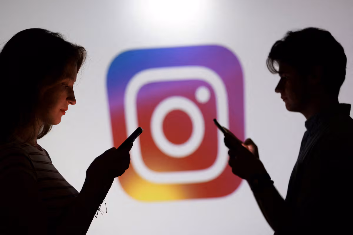 Bruselas alerta a TikTok, Facebook e Instagram sobre riesgos para menores por contenido dañino