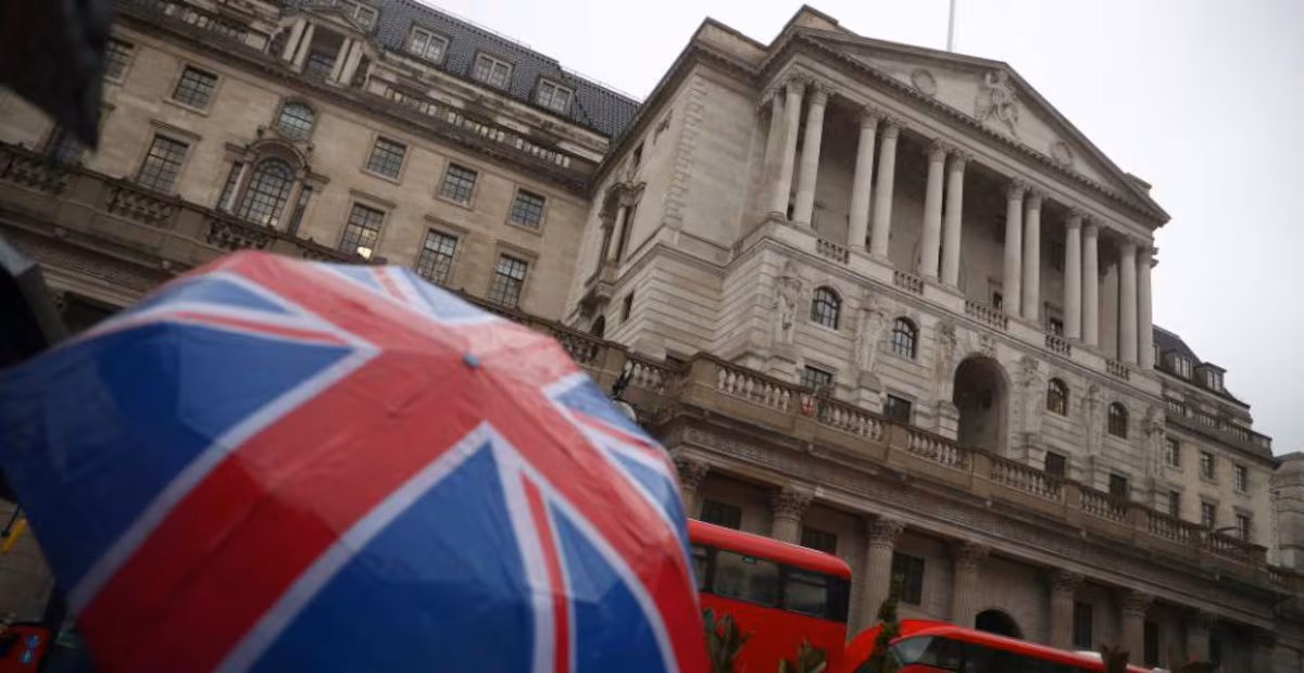 Banco de Inglaterra Examina Préstamos a Centros de Datos por Potencial Burbuja de IA