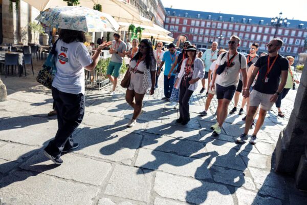Precios Hotel  en Auge: 170 Euros por Noche por Habitación Sin Limites
