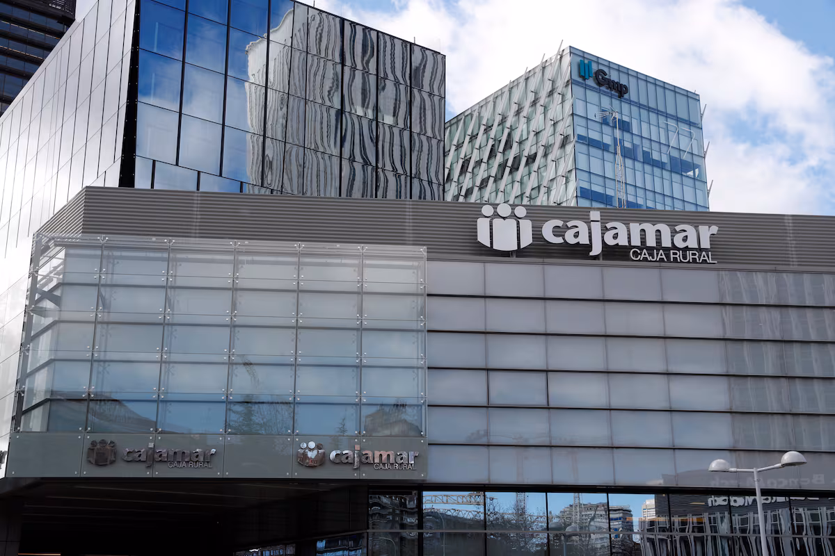 Cajamar lanza incentivo de hasta 750 euros por domiciliar nómina o pensión