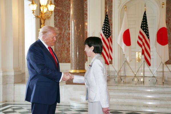 Trump Anuncia Inversión de Más de 8.500 Millones de Euros por Parte de Toyota en EE. UU.