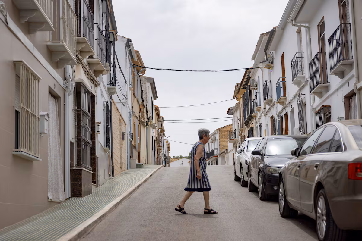 Creciente Desafío Social: 6,7 Millones de Españoles Sufren Pobreza Crónica