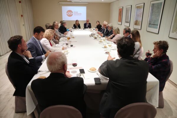 José Juan Ruiz del Real Instituto Elcano Examina la Inversión en Defensa Junto al Club Conecta