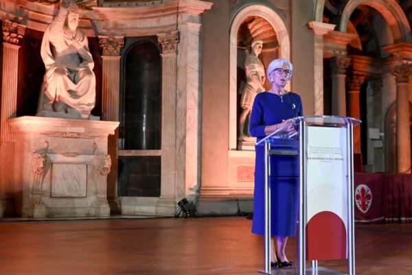 El BCE mantiene los tipos de interés al 2% por tercer mes seguido