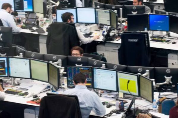 Renta Fija Captura 28.000 Millones de Euros en 2025: Un Auge en Inversiones