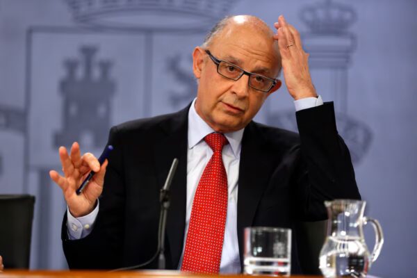 Desenmascarando las Verdades sobre Impuestos y Fraudes en la Economía