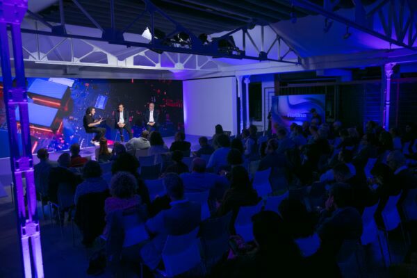 Extra Eventos: Descubriendo los Dos Rostros de la Inteligencia Artificial