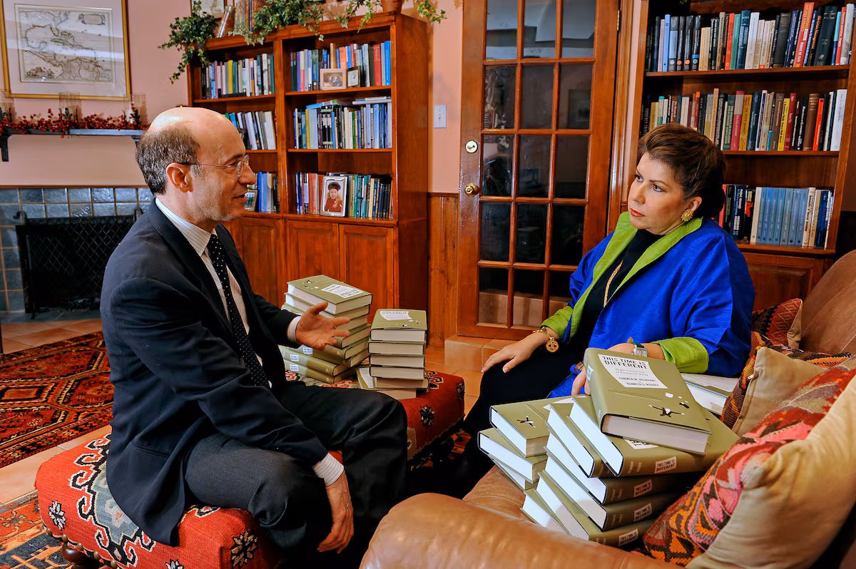 Desafíos de la Economía Neutral en un Mundo Dividido