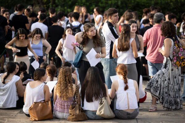 "Estatuto del Becario: Impacto en las Prácticas y Consecuencias para las Entidades Incumplidoras"